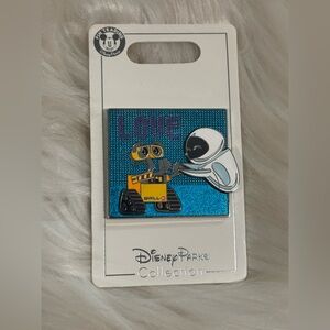 Disney Parks Wall-E and Eve LOVE Pin